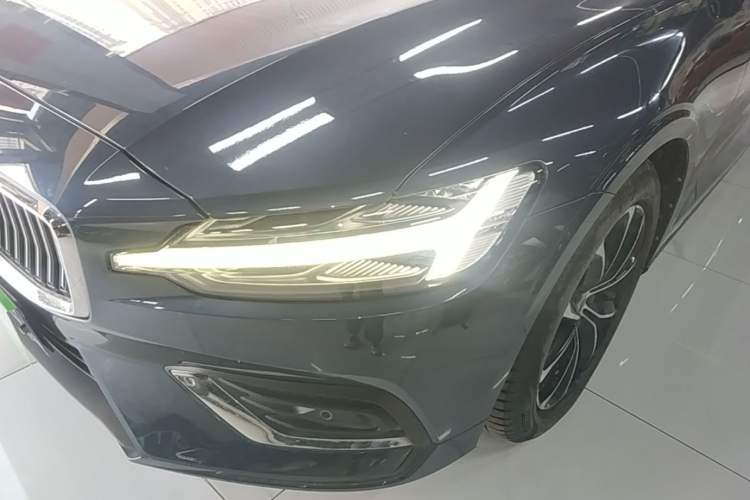 Used Volvo S60 2020 T4 Zhiyi Luxury Edition Left Front Headlight