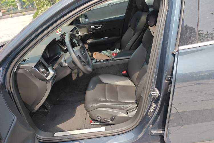 Used Volvo S60 2020 T4 Zhiyi Luxury Edition Left Front Seat