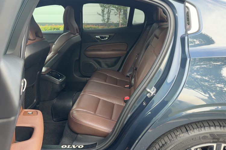 Used Volvo S60 2020 T4 Zhiyuan Luxury Edition Left Rear Seat