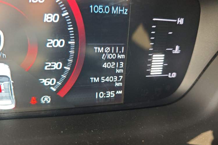 Used Volvo S60 2020 T4 Zhiyi Luxury Edition Odometer Close Up
