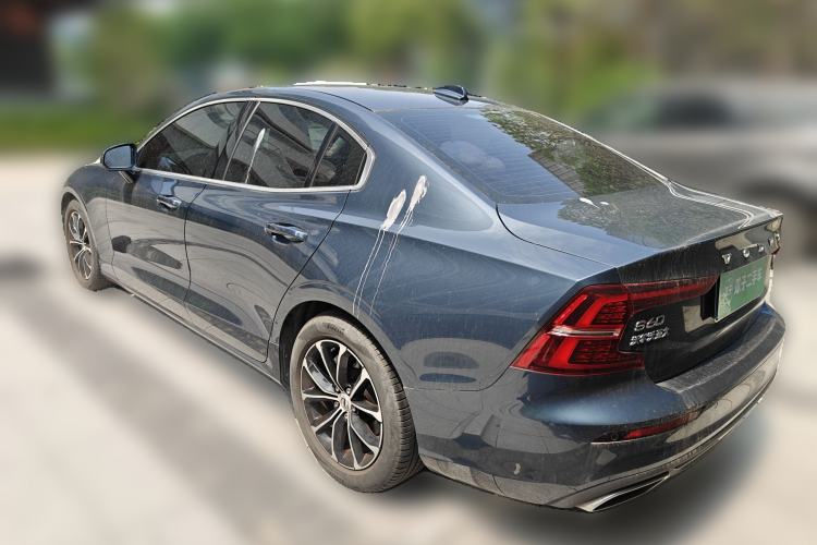 Used Volvo S60 2020 T4 Zhiyi Luxury Edition Rear Left 45 Deg