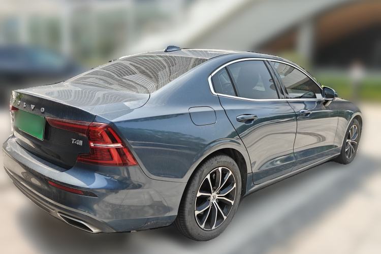 Used Volvo S60 2020 T4 Zhiyi Luxury Edition Rear Right 45 Deg