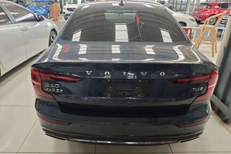 Used Volvo S60 2020 T4 Zhiyuan Luxury Edition Rear