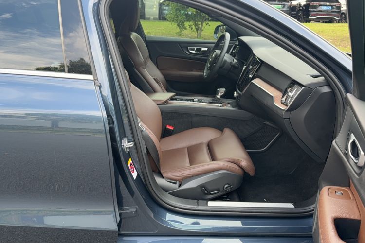Used Volvo S60 2020 T4 Zhiyuan Luxury Edition Right Front Seat