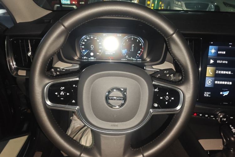 Used Volvo S60 2020 T4 Zhiyuan Luxury Edition Steering Wheel