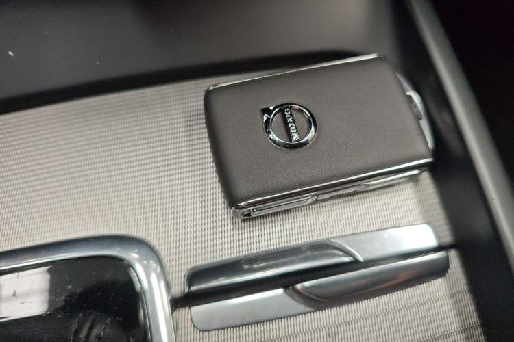 Used Volvo S60 2020 T4 Zhiyuan Luxury Edition Vehicle Key