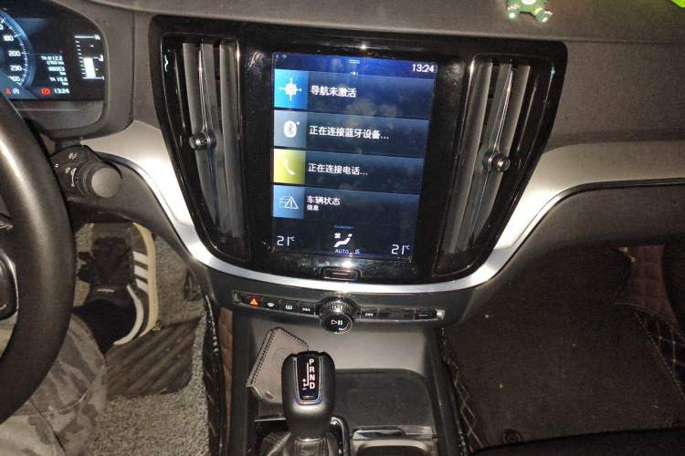 Used Volvo S60 2020 T4 Zhiyi Luxury Edition Audio And AC Panel