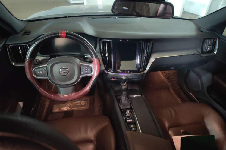 Used Volvo S60 2020 T4 Zhiyi Luxury Edition Center Console