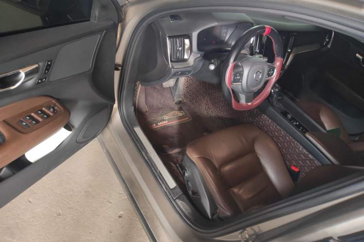 Used Volvo S60 2020 T4 Zhiyi Luxury Edition Driver Seat
