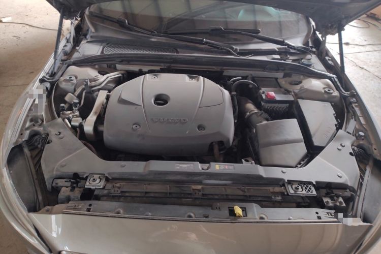 Used Volvo S60 2020 T4 Zhiyi Luxury Edition Engine Bay