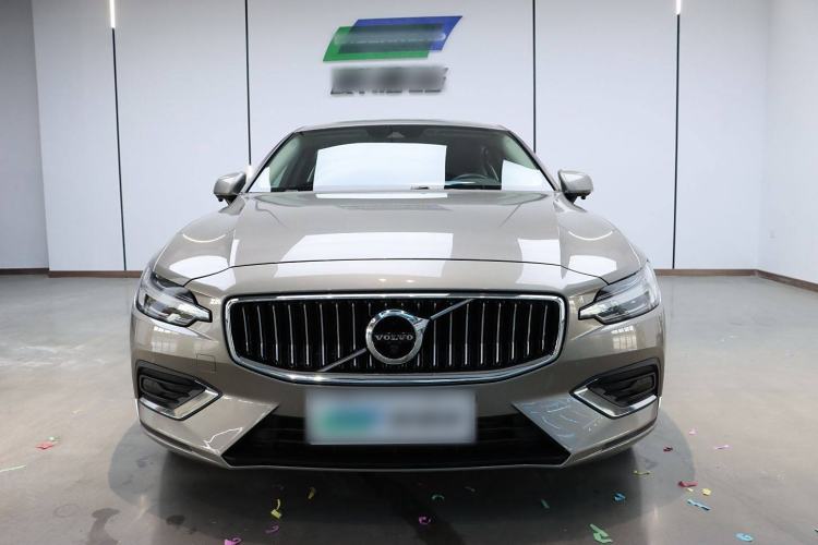 Used Volvo S60 2020 T3 SmartDrive Luxury Edition Exterior 1