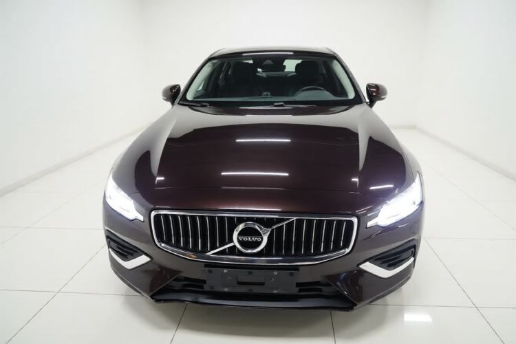 Used Volvo S60 2020 T4 Zhiyuan Luxury Edition Front
