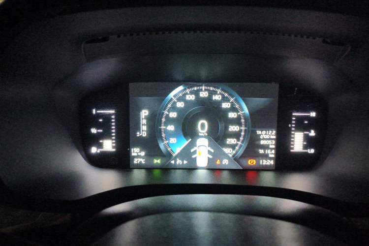 Used Volvo S60 2020 T4 Zhiyi Luxury Edition Instrument Cluster