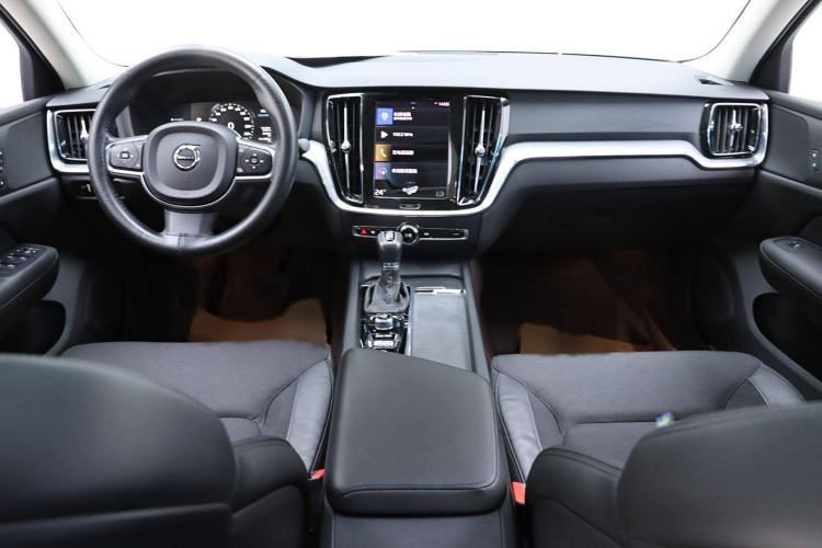 Used Volvo S60 2020 T3 SmartDrive Luxury Edition Interior 1