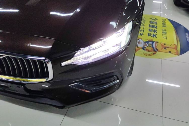 Used Volvo S60 2020 T4 Zhiyuan Luxury Edition Left Front Headlight