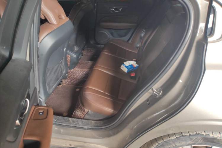 Used Volvo S60 2020 T4 Zhiyi Luxury Edition Left Rear Seat