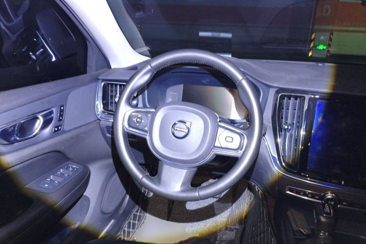Used Volvo S60 2020 T4 Zhiyi Luxury Edition Steering Wheel
