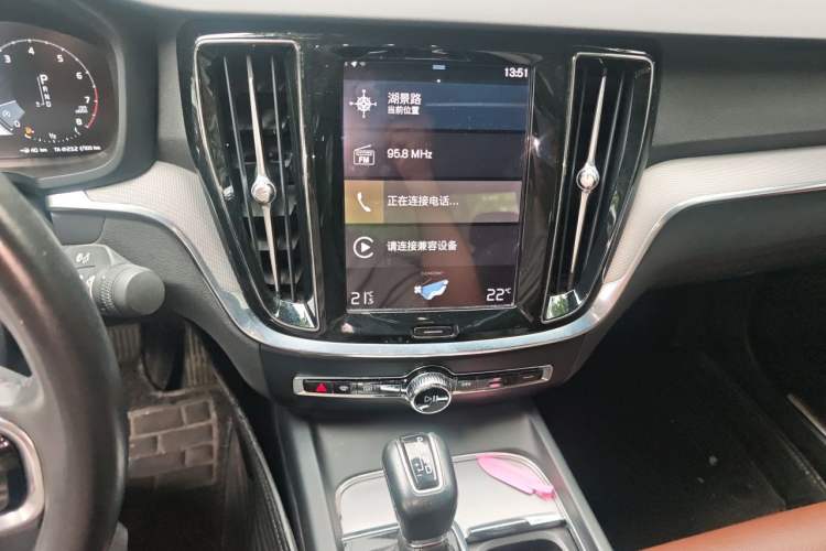 Used Volvo S60 2020 T4 Zhiyuan Luxury Edition Audio And AC Panel