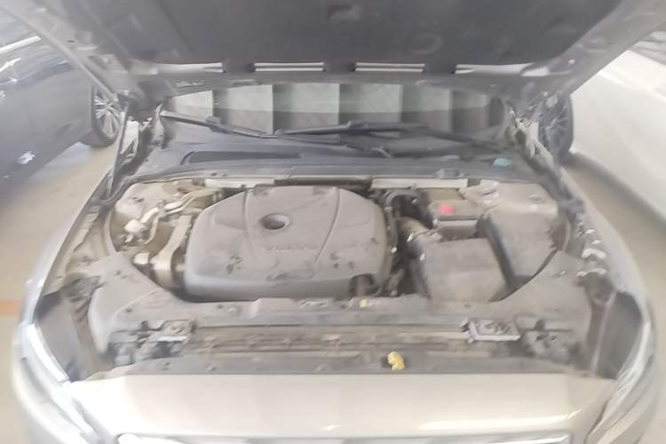 Used Volvo S60 2020 T4 Zhiyi Luxury Edition Engine Bay