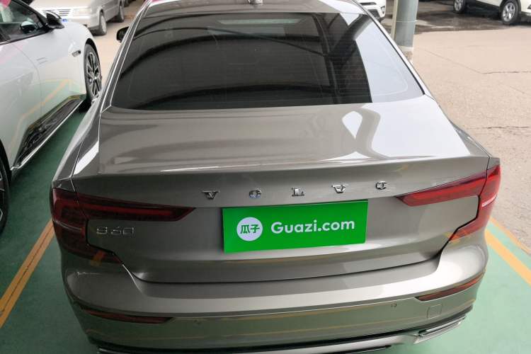 Used Volvo S60 2020 T4 Zhiyuan Sport Edition Exterior 5