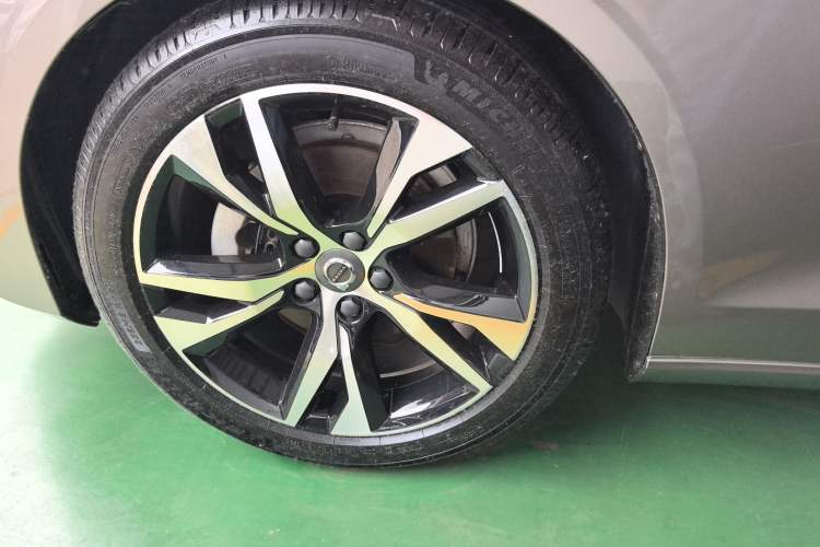 Used Volvo S60 2020 T4 Zhiyuan Sport Edition Exterior 6