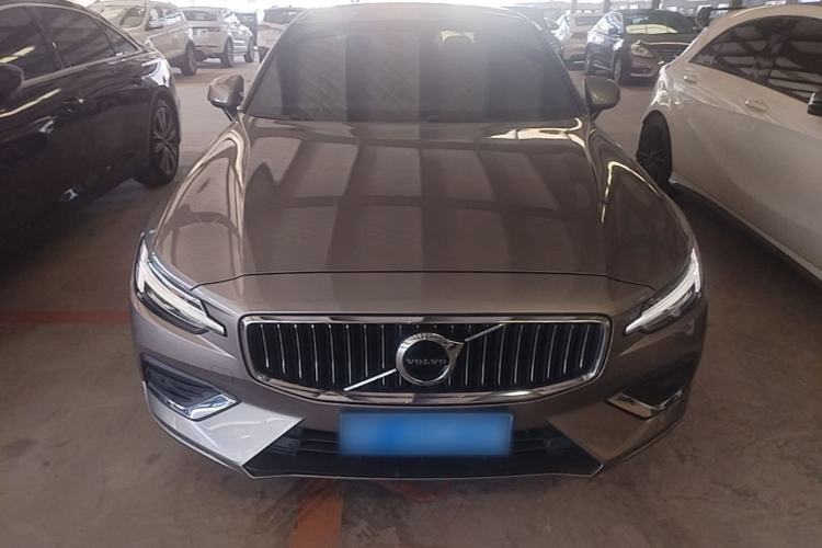 Used Volvo S60 2020 T4 Zhiyi Luxury Edition Front