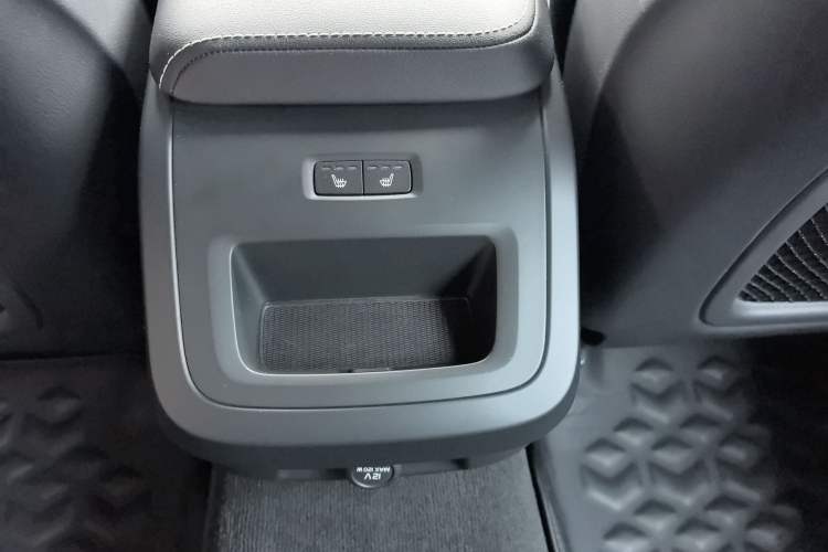 Used Volvo S60 2020 T4 Zhiyuan Sport Edition Interior 6