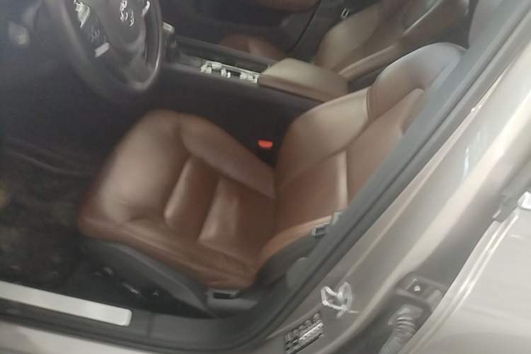 Used Volvo S60 2020 T4 Zhiyi Luxury Edition Left Front Seat