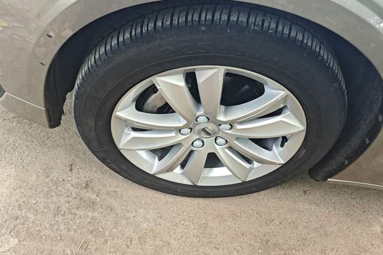 Used Volvo S60 2020 T3 SmartDrive Luxury Edition Left Front Wheel Hub