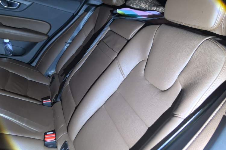 Used Volvo S60 2020 T4 Zhiyuan Luxury Edition Left Rear Seat