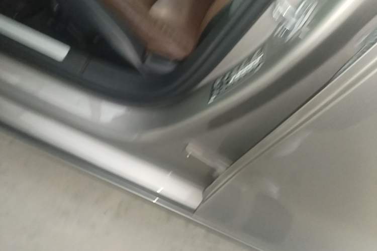 Used Volvo S60 2020 T4 Zhiyi Luxury Edition Left Side Sill