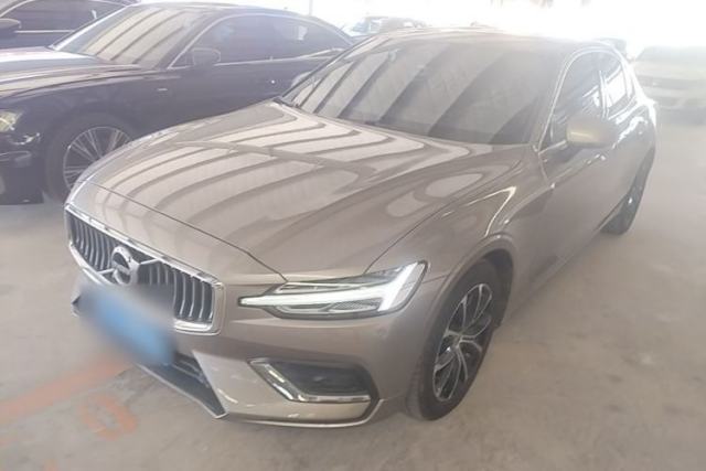 Used Volvo S60 2020 T4 Zhiyi Luxury Edition