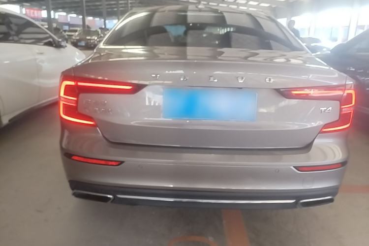 Used Volvo S60 2020 T4 Zhiyi Luxury Edition Rear