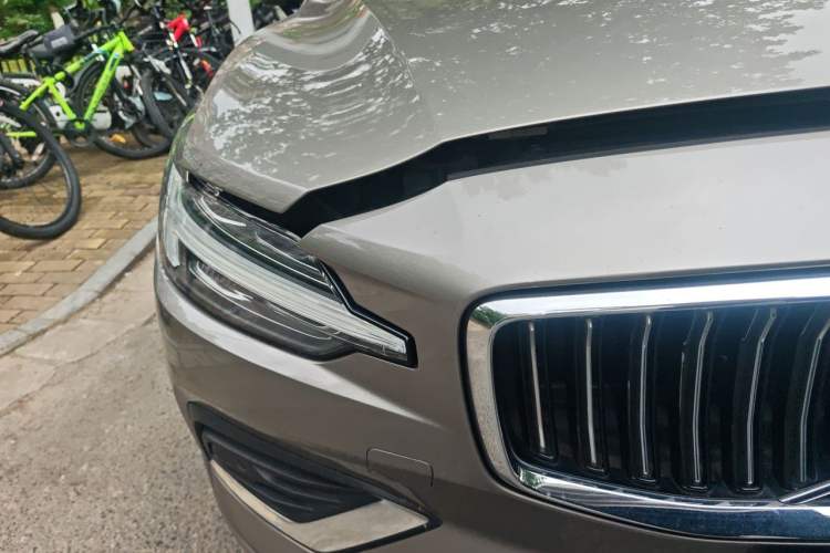 Used Volvo S60 2020 T4 Zhiyuan Luxury Edition Right Front Headlight