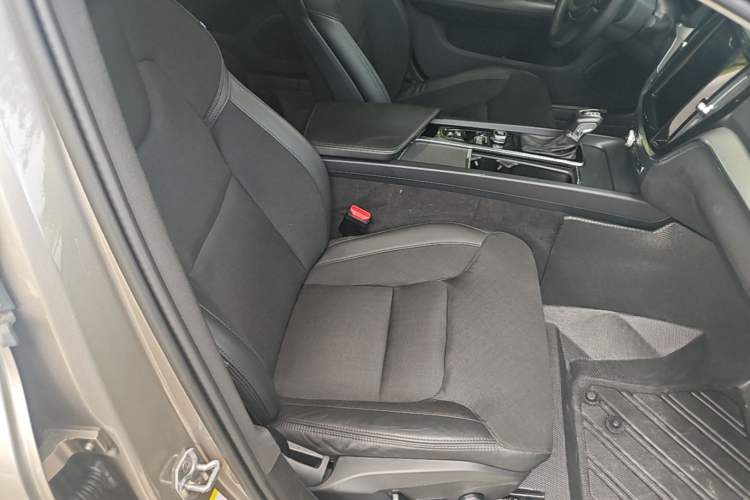 Used Volvo S60 2020 T3 SmartDrive Luxury Edition Right Front Seat