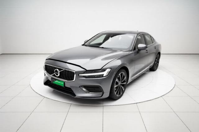 Ojetý Volvo S60 2020 T4 Zhiyi Luxury Edition