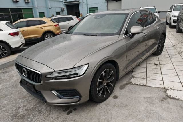 Used Volvo S60 2020 T4 Zhiyi Luxury Edition