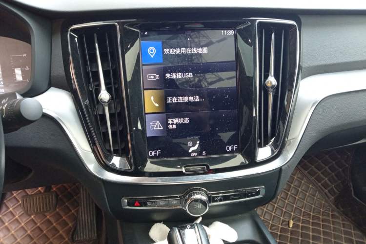 Used Volvo S60 2020 T3 SmartDrive Luxury Edition Audio And AC Panel