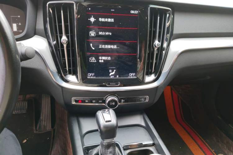 Used Volvo S60 2020 T4 Zhiyi Luxury Edition Audio And AC Panel