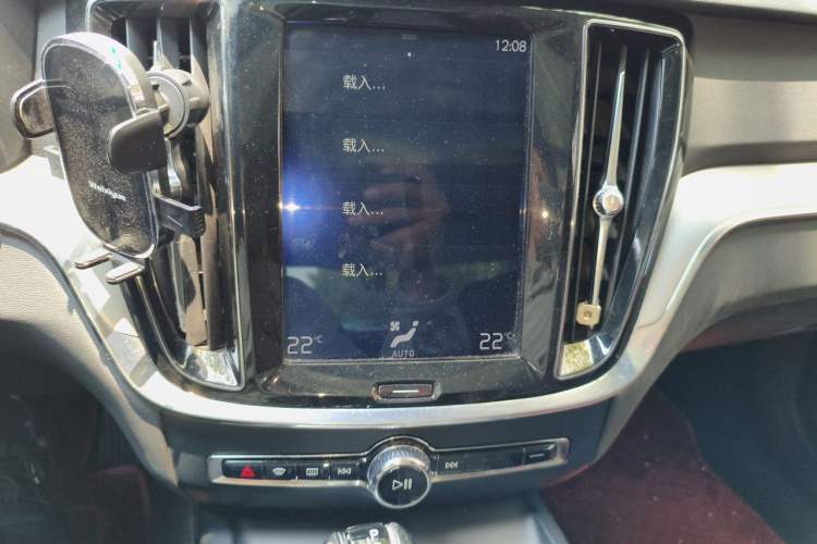 Used Volvo S60 2020 T3 SmartDrive Luxury Edition Audio And AC Panel