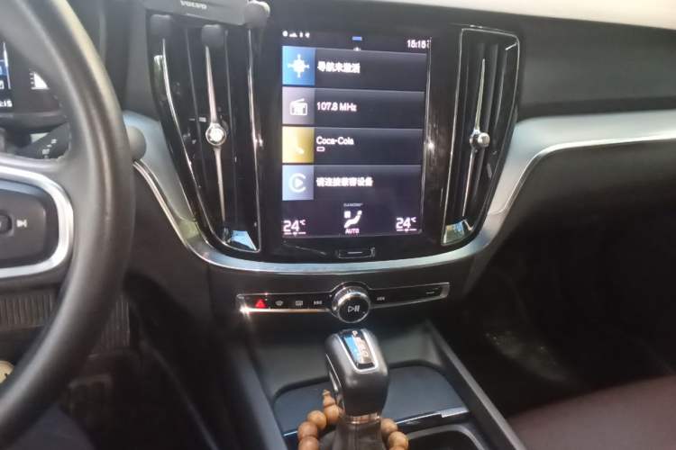 Used Volvo S60 2020 T4 Zhiyi Luxury Edition Audio And AC Panel