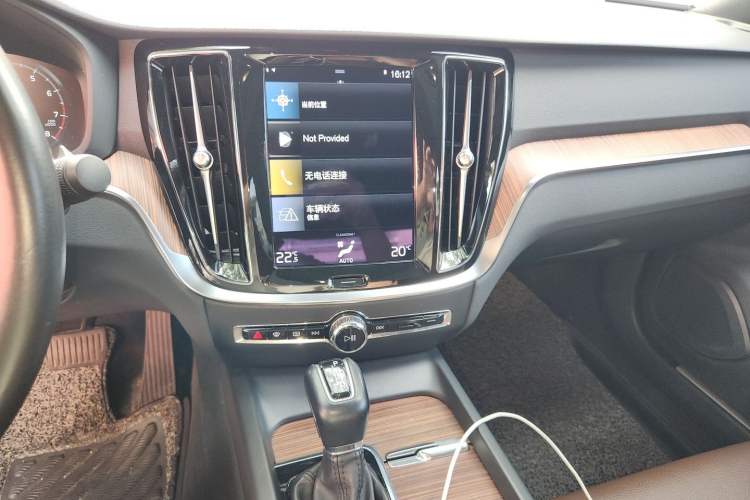 Used Volvo S60 2020 T4 Zhiyuan Luxury Edition Audio And AC Panel