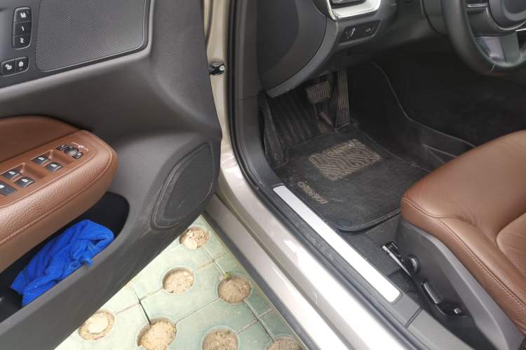 Used Volvo S60 2020 T4 Zhiyi Luxury Edition Driver Seat