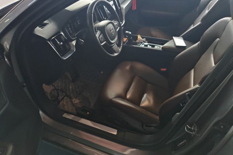 Used Volvo S60 2020 T4 Zhiyi Luxury Edition Driver Seat