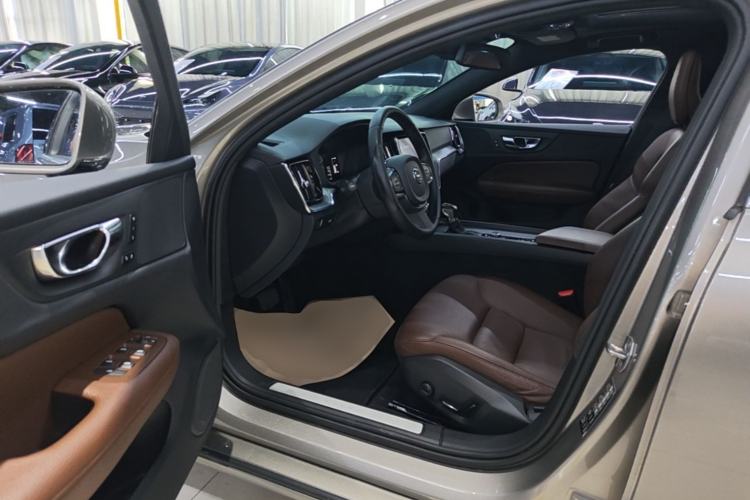 Used Volvo S60 2020 T4 Zhiyi Luxury Edition Driver Seat