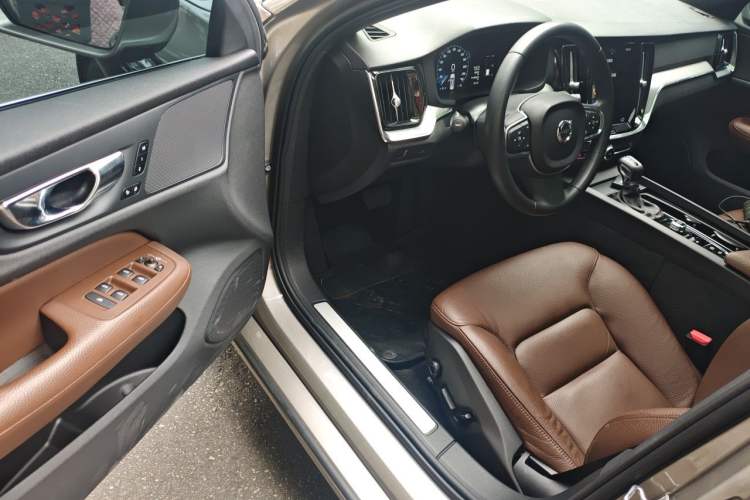 Used Volvo S60 2020 T4 Zhiyi Luxury Edition Driver Seat