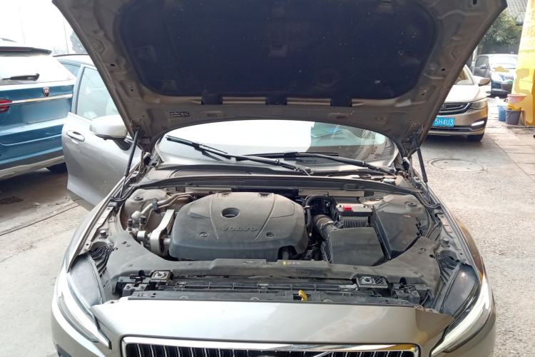 Used Volvo S60 2020 T3 SmartDrive Luxury Edition Engine Bay