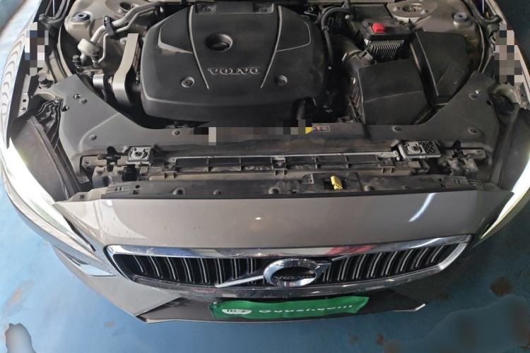 Used Volvo S60 2020 T4 Zhiyi Luxury Edition Engine Bay
