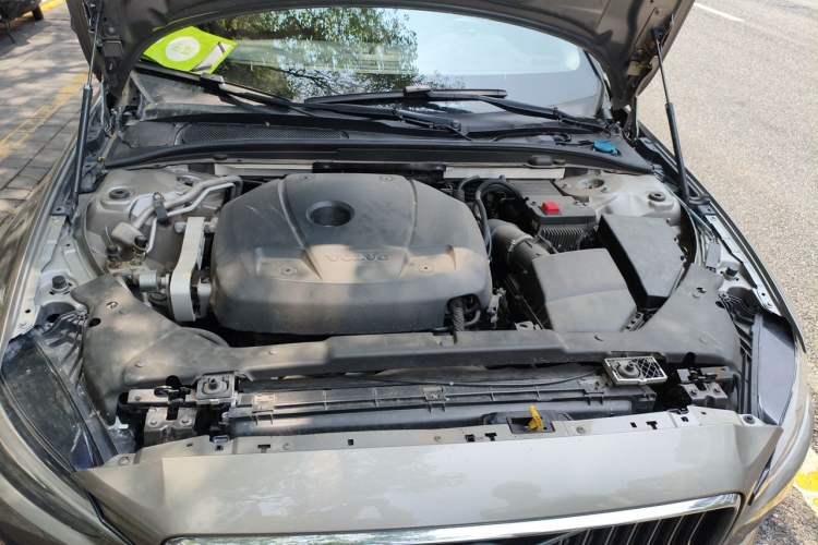 Used Volvo S60 2020 T3 SmartDrive Luxury Edition Engine Bay