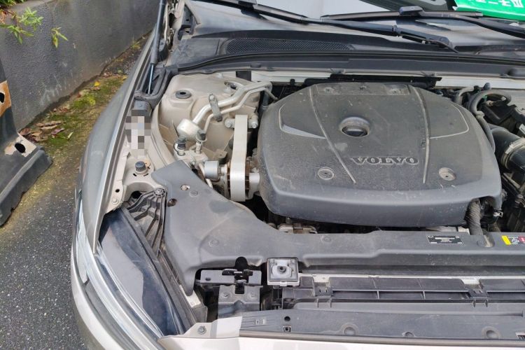 Used Volvo S60 2020 T4 Zhiyi Luxury Edition Engine Bay Right